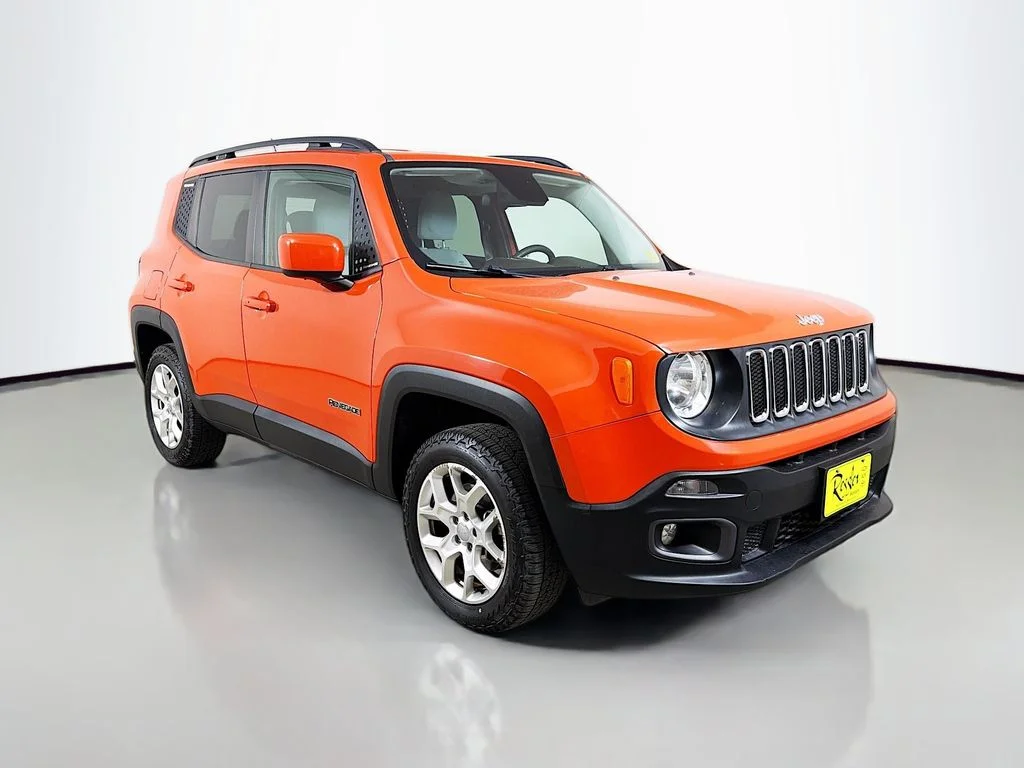 Used 2015 Orange Jeep Latitude image 4