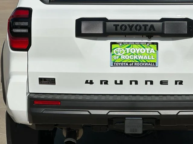 New 2026 White Toyota SR5 image 5