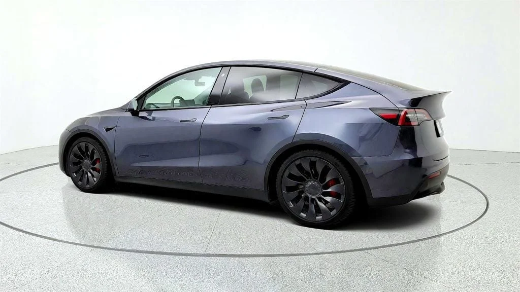 Used 2022 Midnight Silver Metallic Tesla Performance AWD image 7
