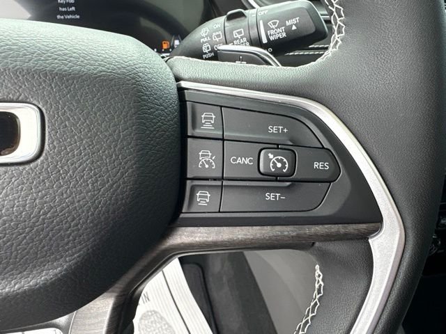 Used 2023 White Jeep Limited image 26