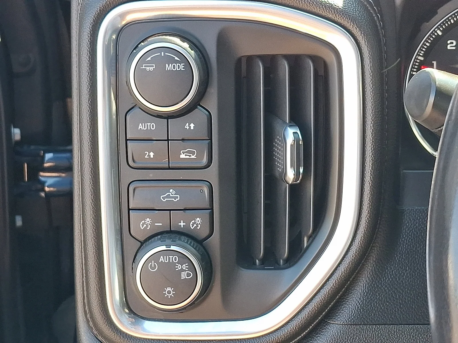 Used 2022 Northsky Blue Metallic Chevrolet LT image 24