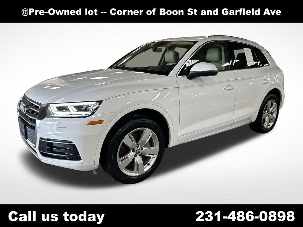 2019 Audi Q5 2.0T quattro S tronic Premium Plus's photo