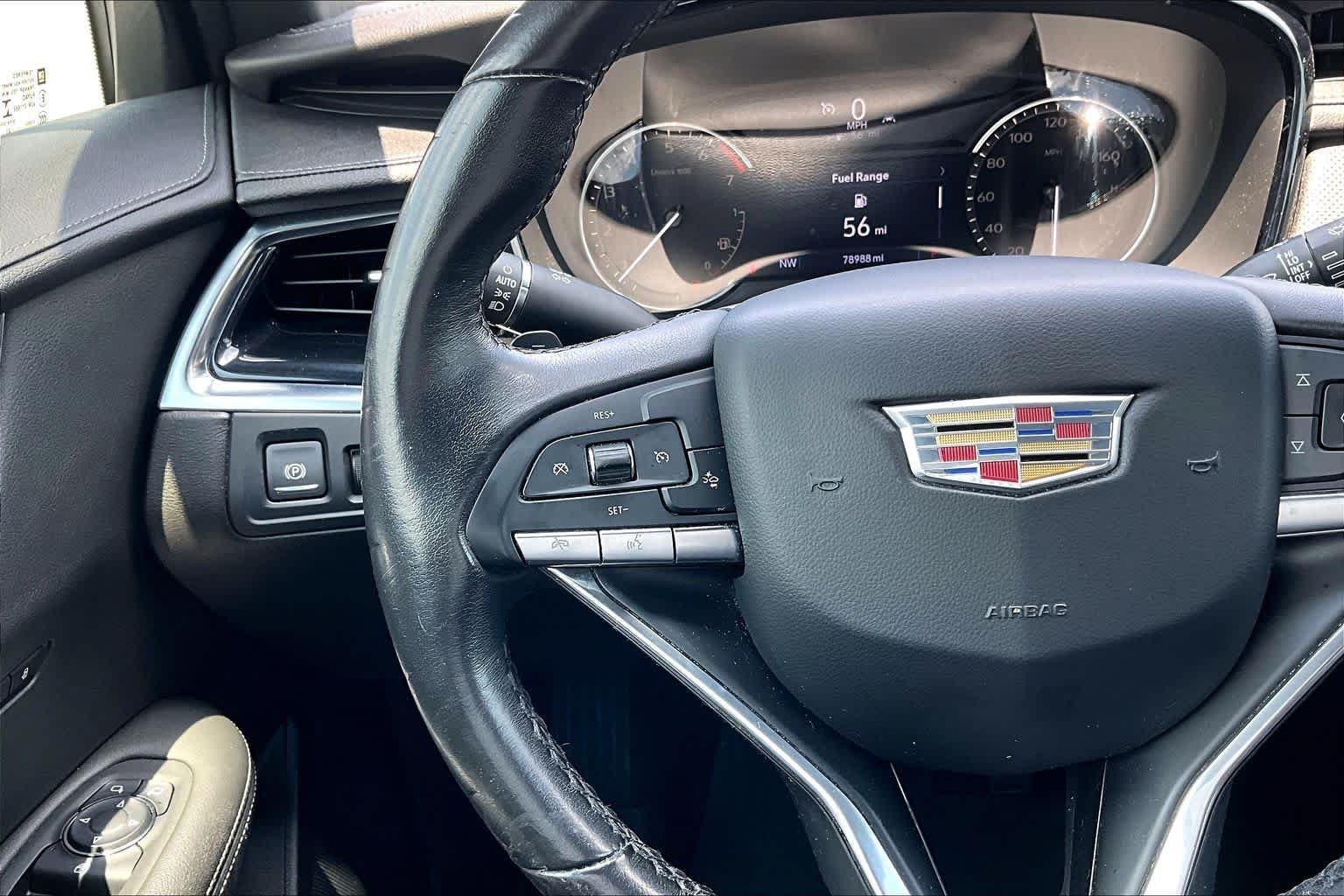 Used 2021 Crystal White Tricoat Cadillac Luxury image 24