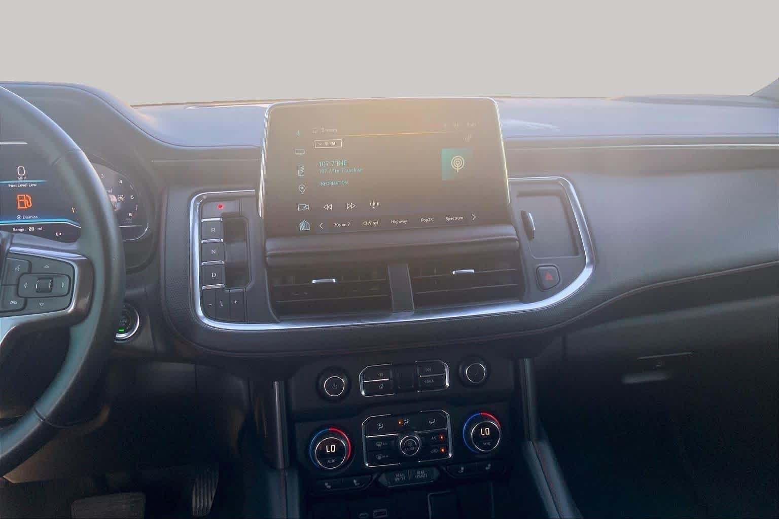 2023 Chevrolet Suburban RST - Photo 7