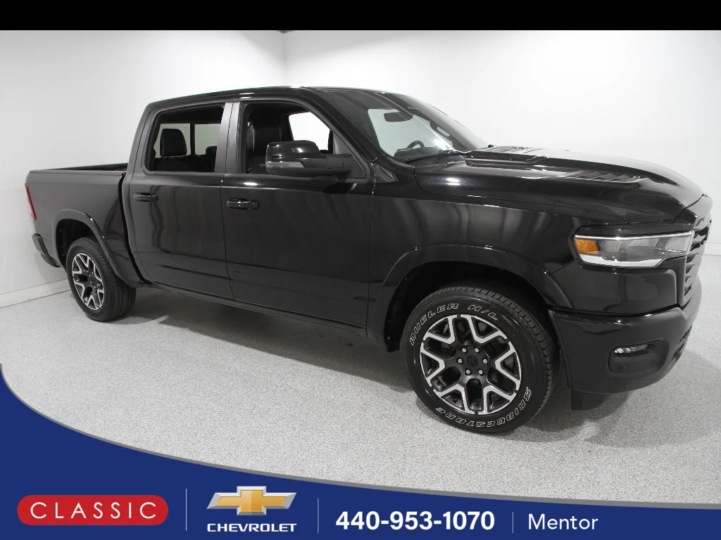 2025 RAM 1500 Laramie 4x4 Crew Cab 5'7's photo