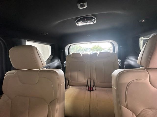 Used 2023 Black Jeep Limited image 22