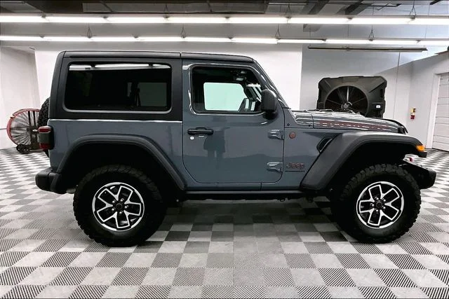 Used 2024 Anvil Clear Coat Jeep Rubicon image 14
