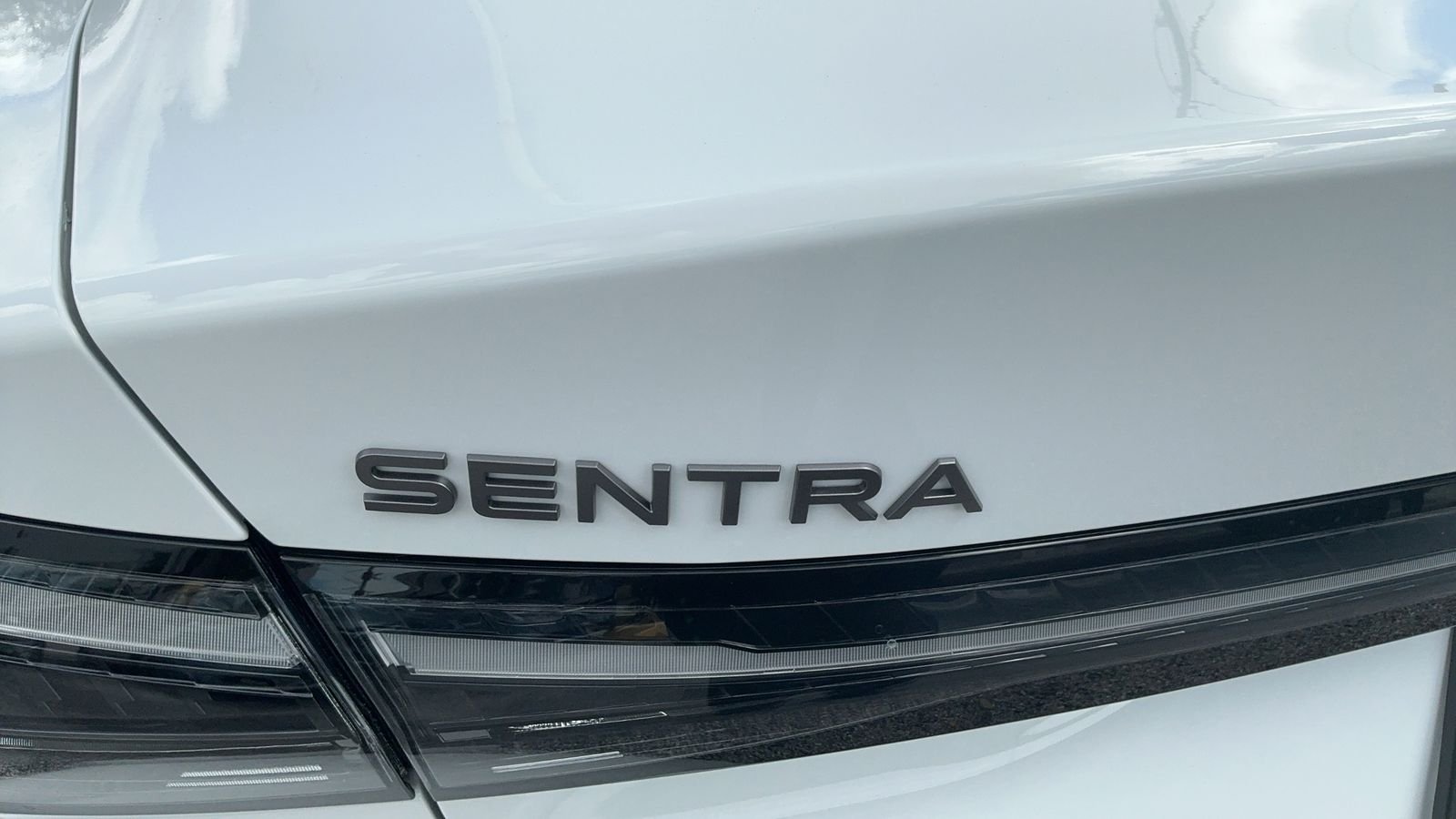 New 2027 White Nissan SV image 19