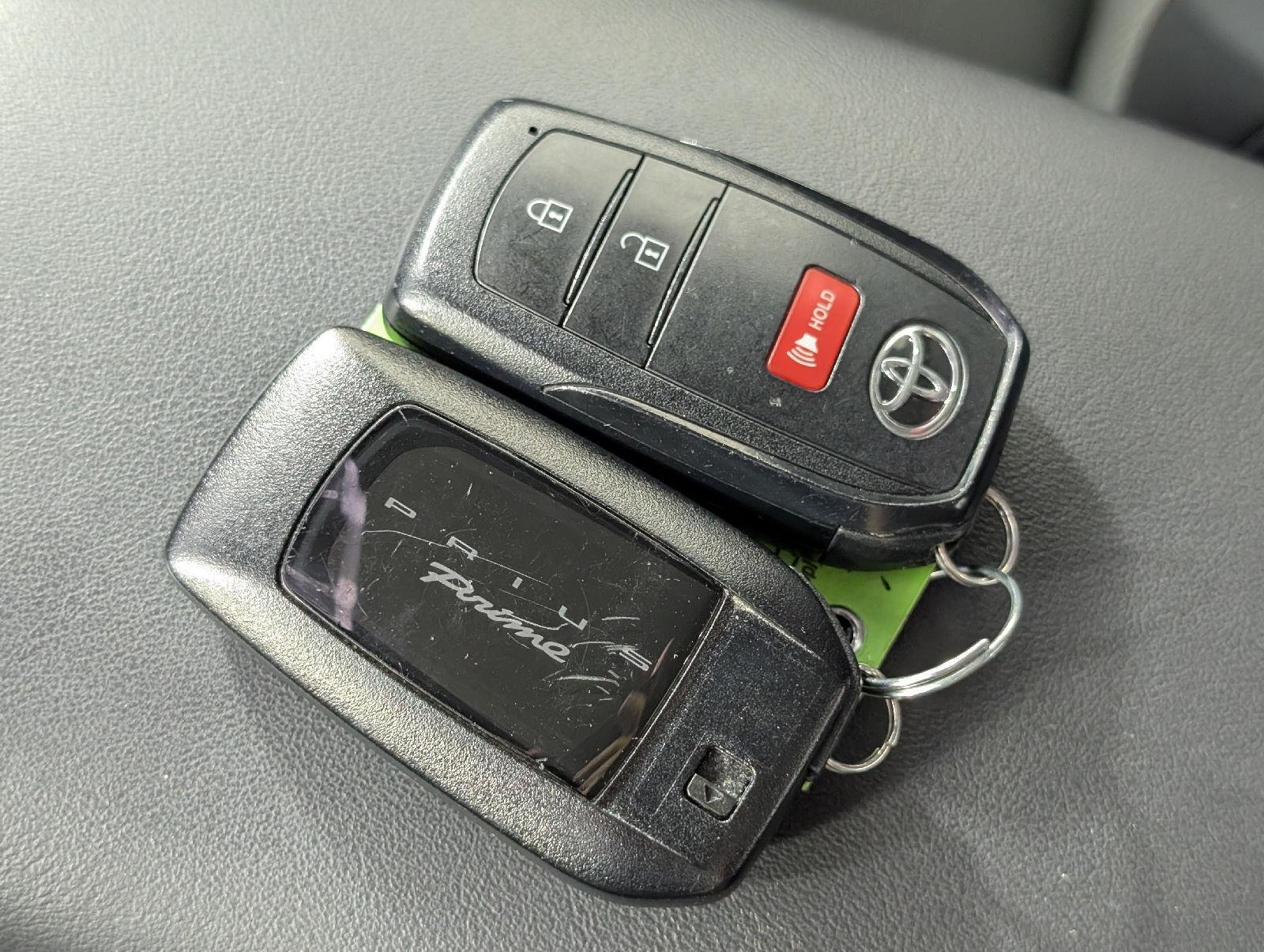 Used 2023 Wind Chill Pearl Toyota XSE image 35