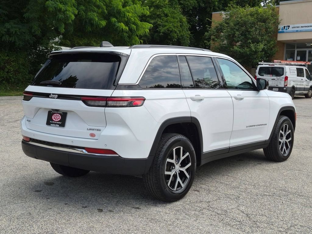Certified Used 2024 White Jeep Limited image 3