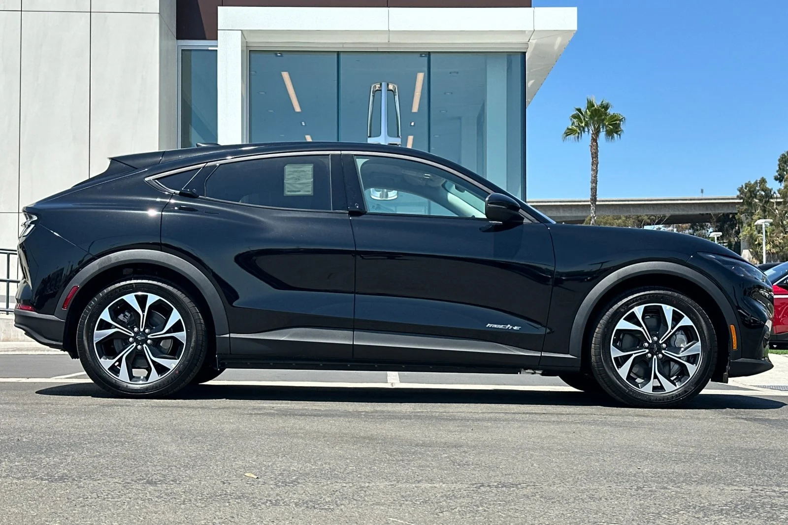 New 2026 Shadow Black Ford Select image 2