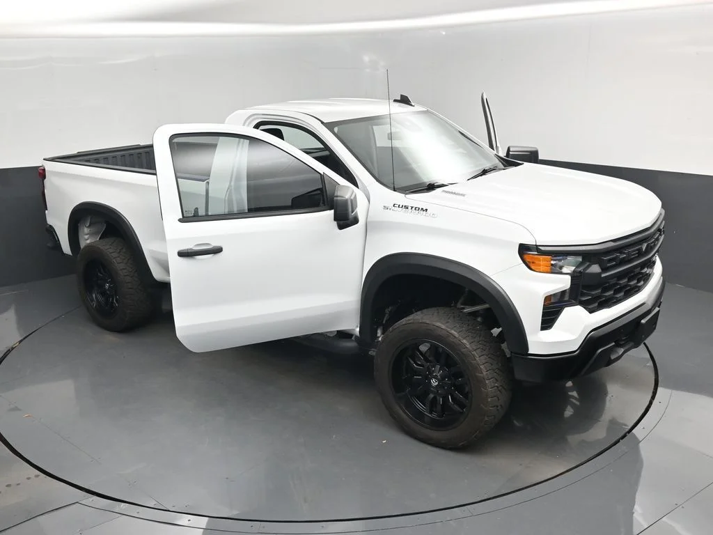Used 2024 White Chevrolet WT image 19