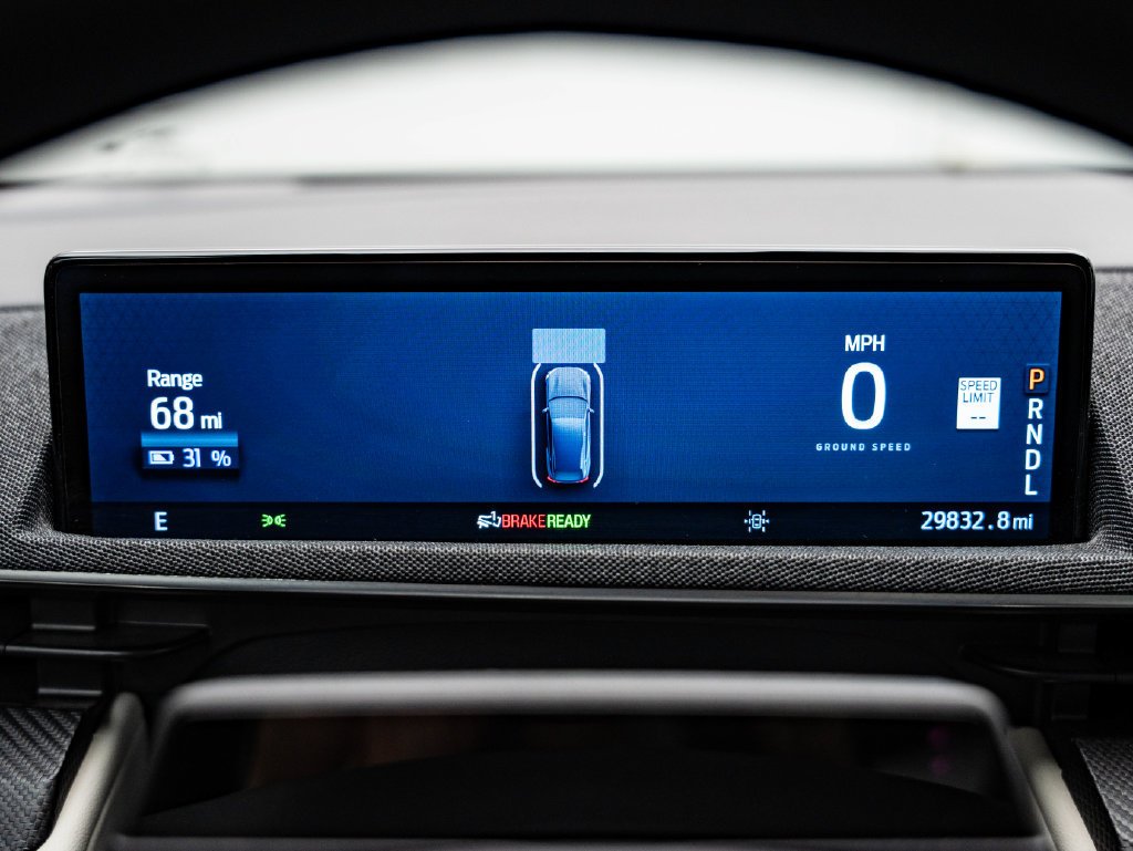 Used 2022 Space White Metallic Ford Premium image 30