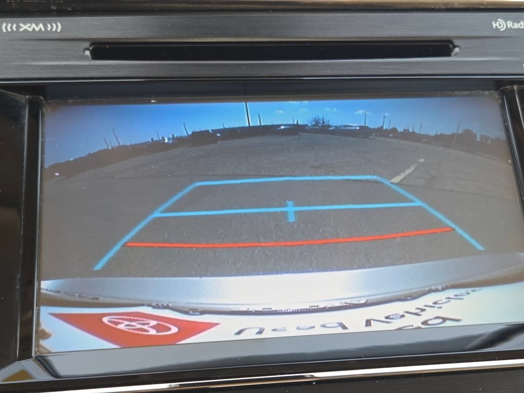 Certified Used 2018 Creme Brulee Toyota XLE Premium image 12