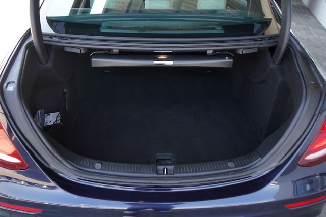 Used 2019 Blue Mercedes-Benz E 300 image 8