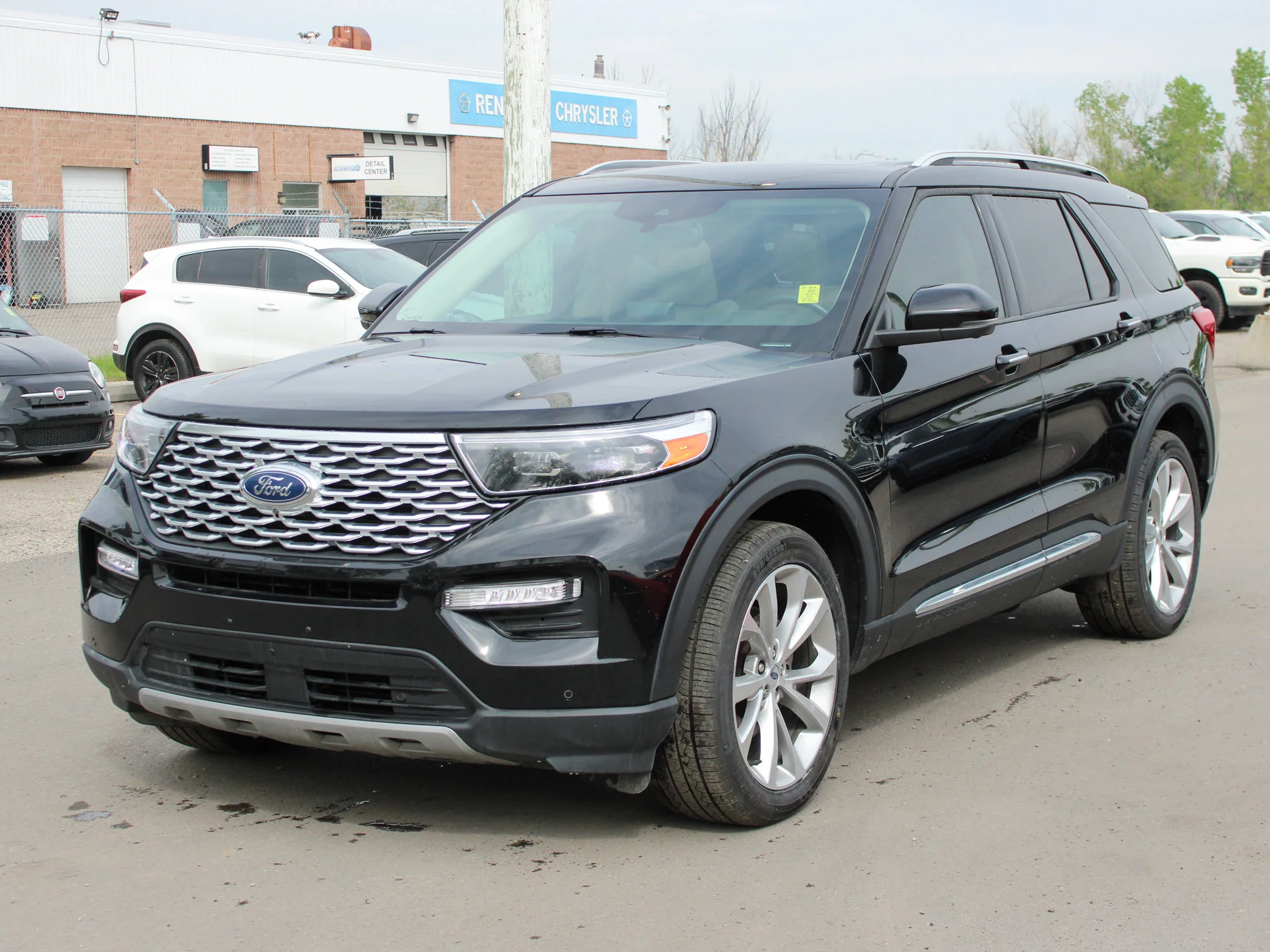 Certified Used 2023 Black Ford Platinum * No Accidents | Apple CarPlay | Luxury 3-Row SUV | Bang & Olufsen | Adaptive Cruise image 11