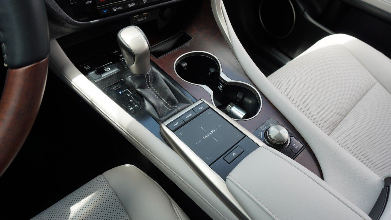 Used 2020 White Lexus RX 350 image 19
