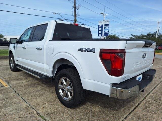 Used 2024 Oxford White Ford XLT image 3