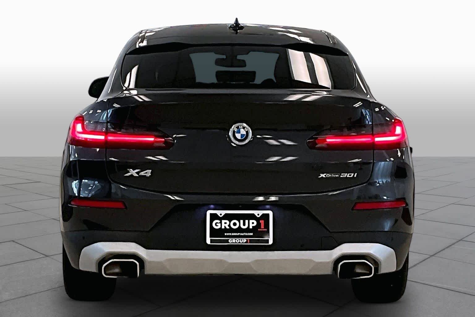 Pre-Owned 2023 BMW X4 XDrive30i