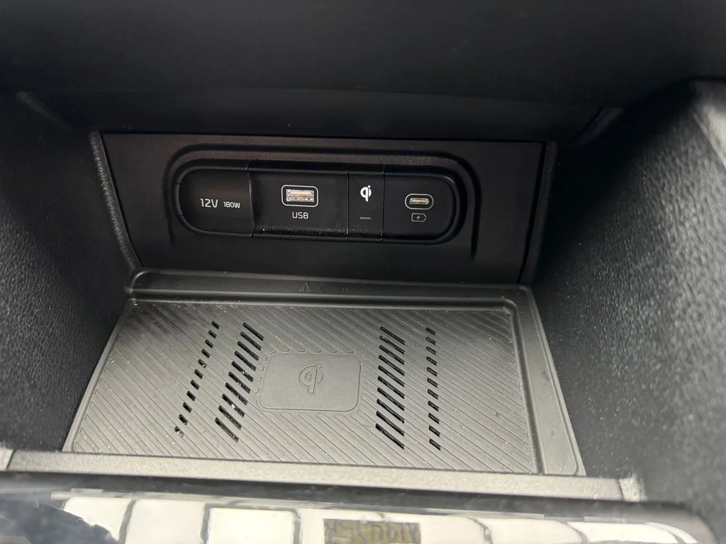 Used 2023 White Pearl Kia X-Line image 17