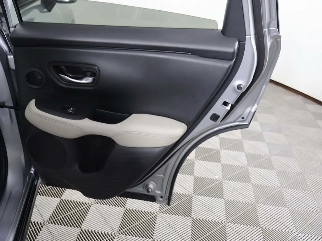 2025 Honda HR-V EX-L - Photo 26