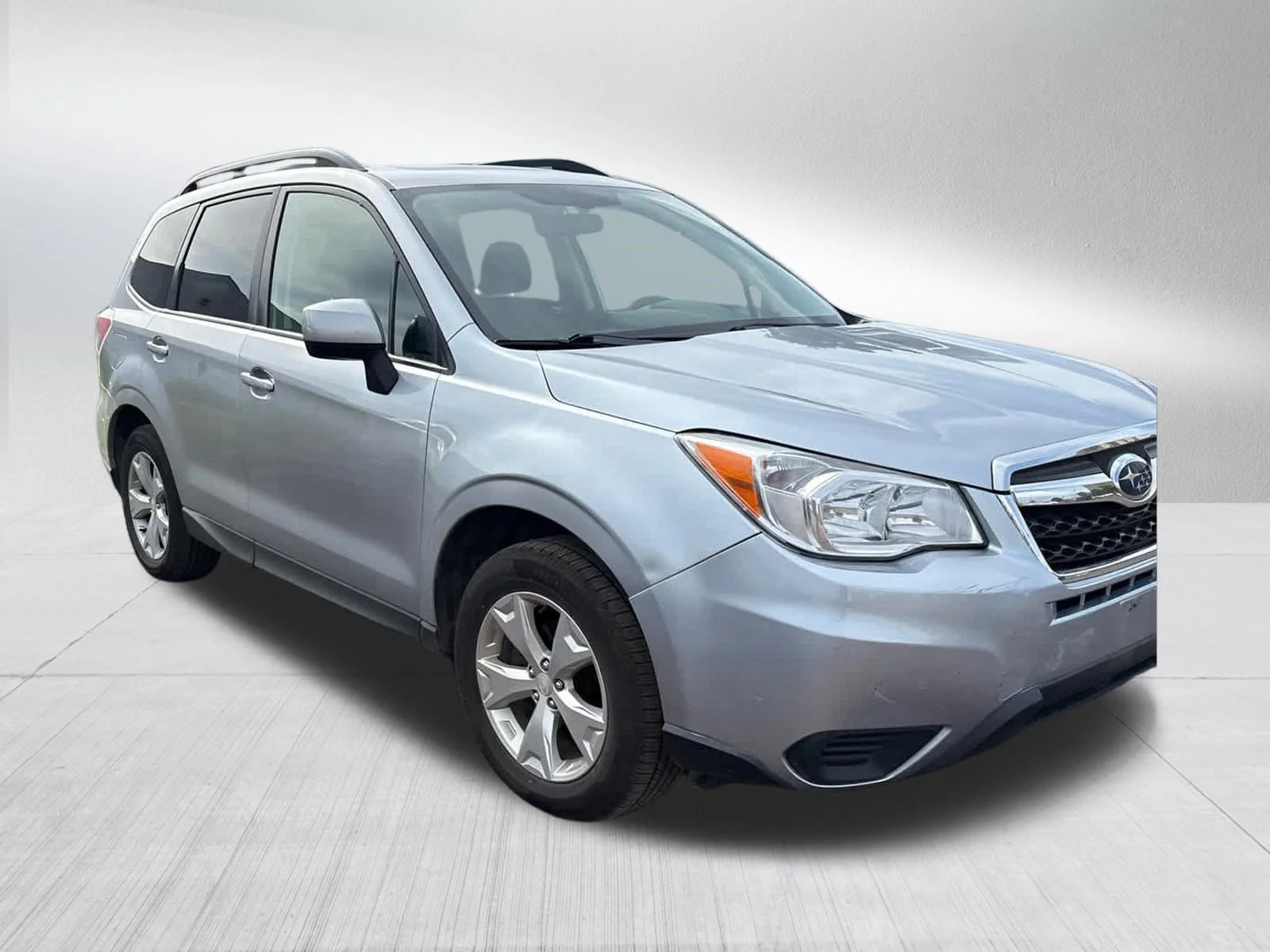 Used 2016 Ice Silver Metallic Subaru 2.5i Premium image 9