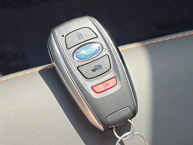New 2026 CRYSTAL WHITE PEARL Subaru Limited Hybrid image 27