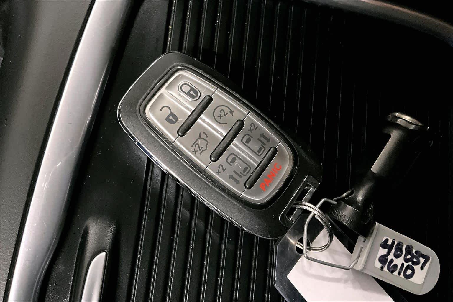 Used 2024 Bright White Clearcoat Chrysler Touring L image 15