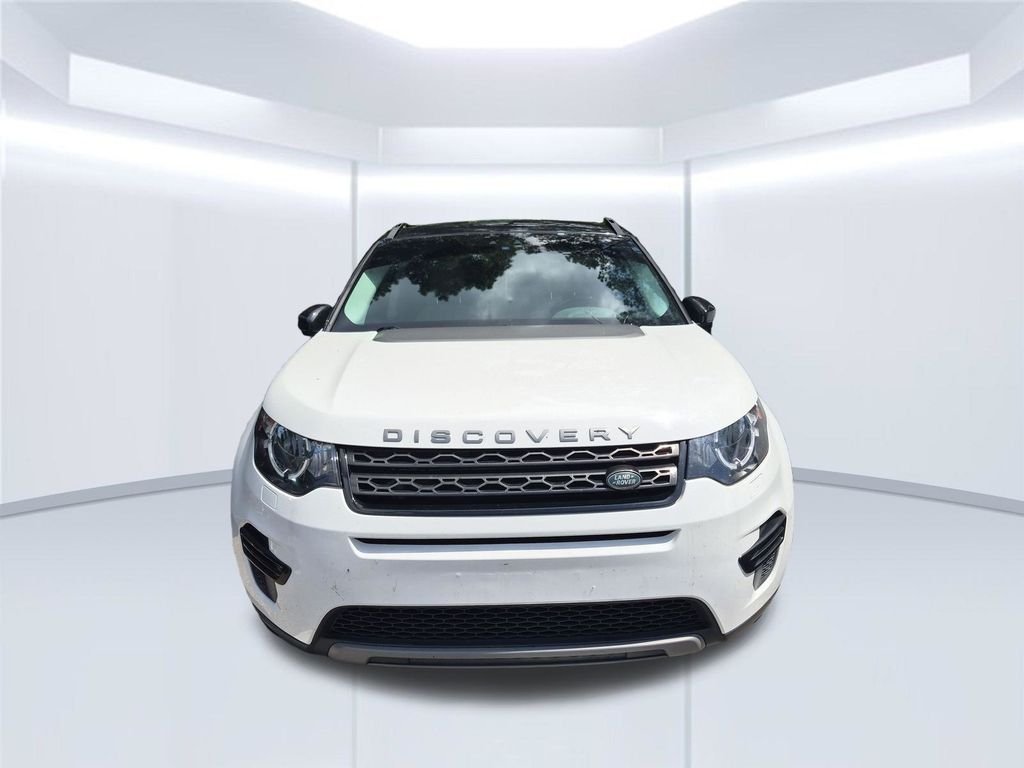 Used 2019  Land Rover SE image 5