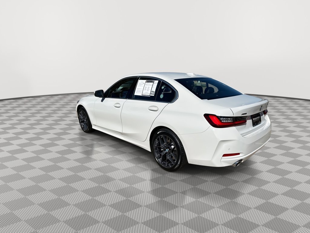 2026 BMW 3 Series 330i - Photo 9