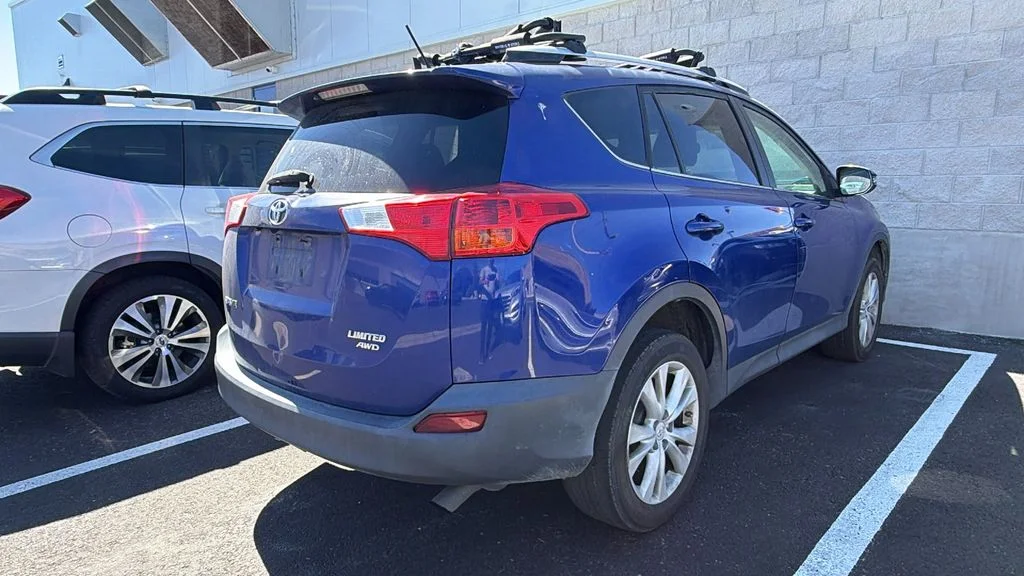 Used 2014 Blue Toyota Limited image 2