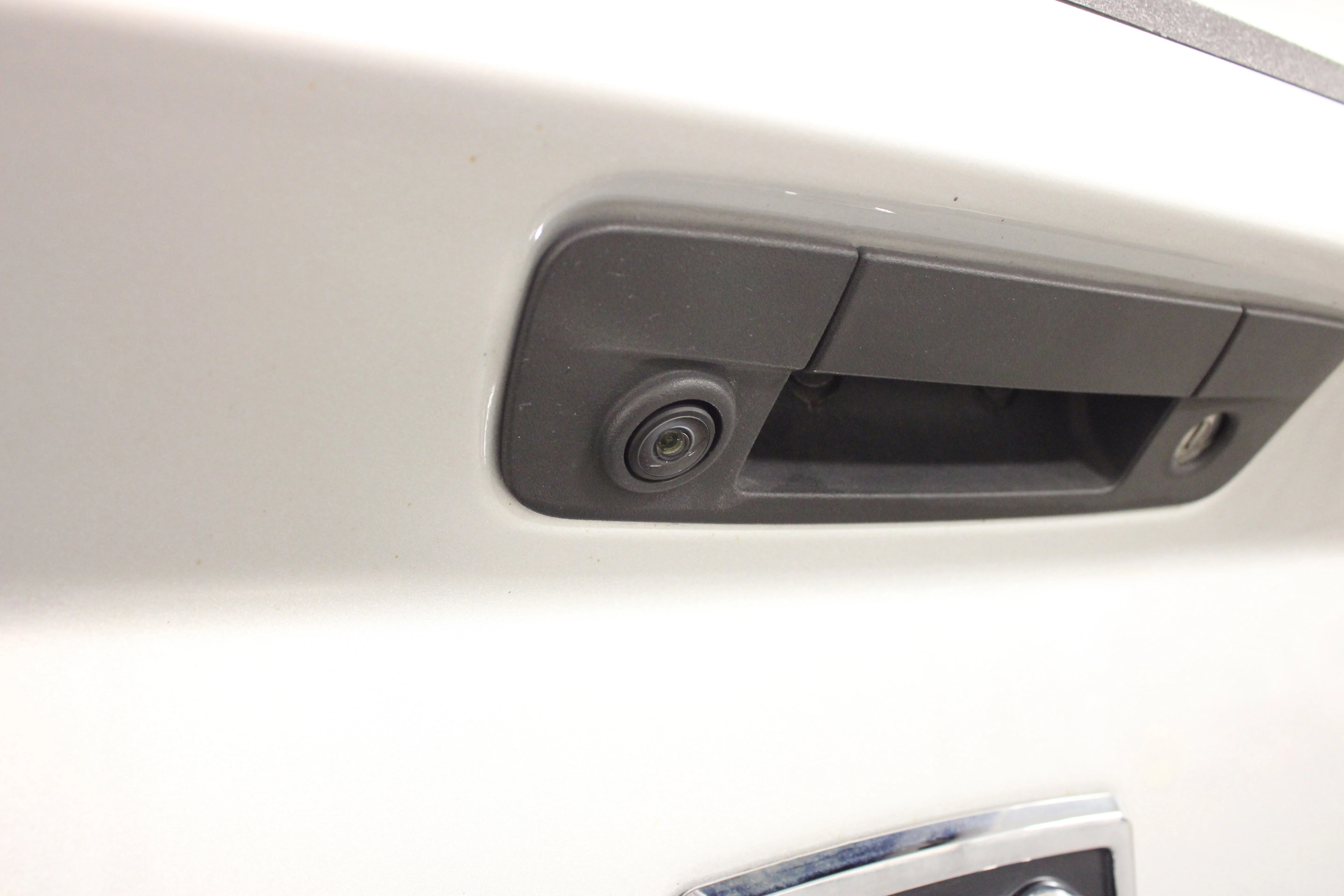 Used 2018 Bright Silver Clearcoat Metallic Ram Tradesman image 15