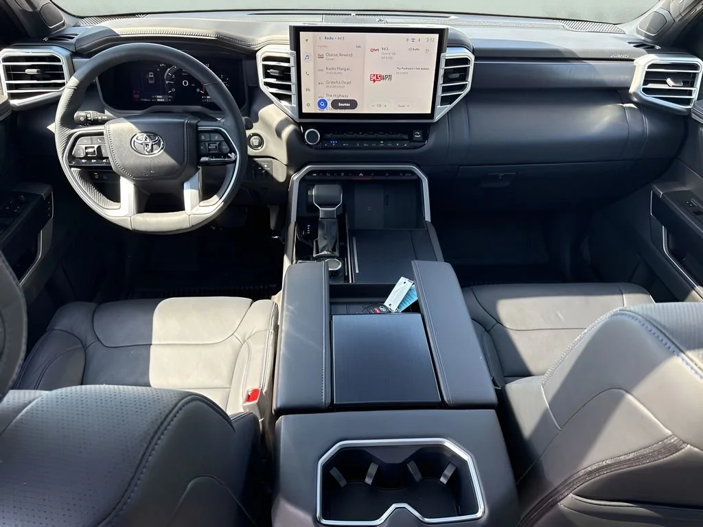 Used 2025 Wind Chill Pearl Toyota Platinum image 15