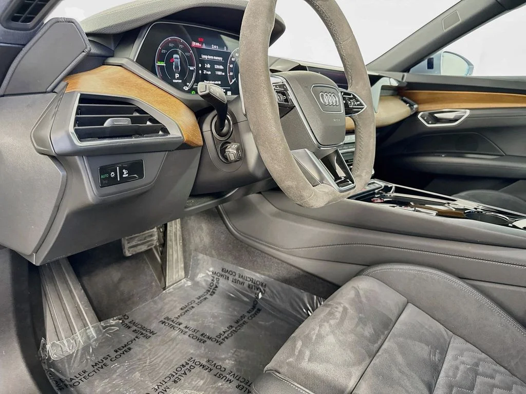 Used 2022 Silver Audi Premium Plus image 9