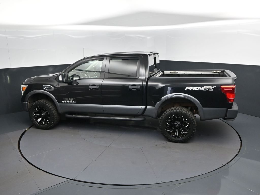 2017 Nissan Titan PRO-4X 4X4 Crew Cab's photo