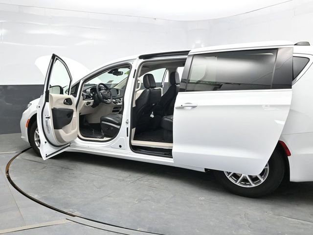 Used 2023 White Chrysler Touring L image 35