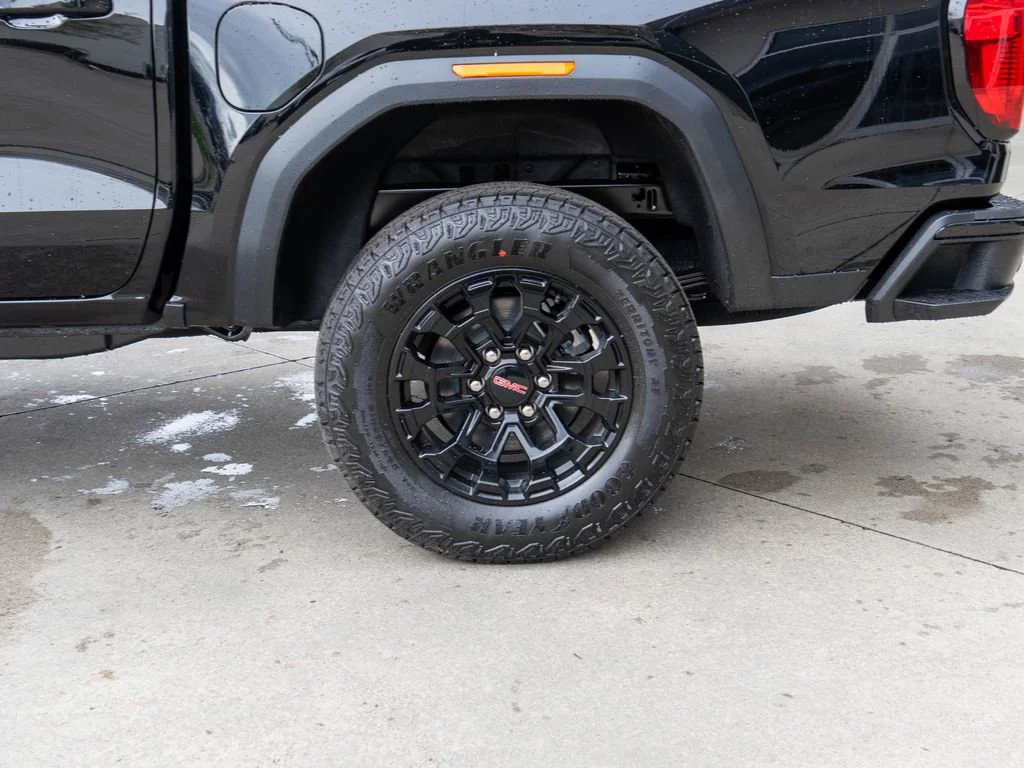 New 2026 Onyx Black GMC Elevation image 26