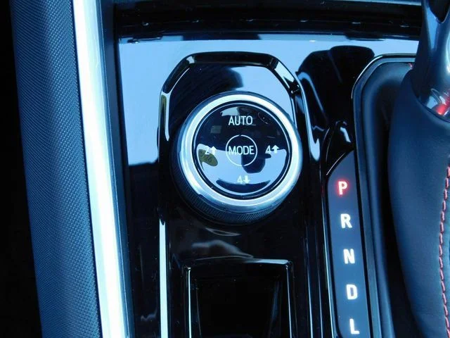 2025 Chevrolet Colorado Z71 - Photo 33