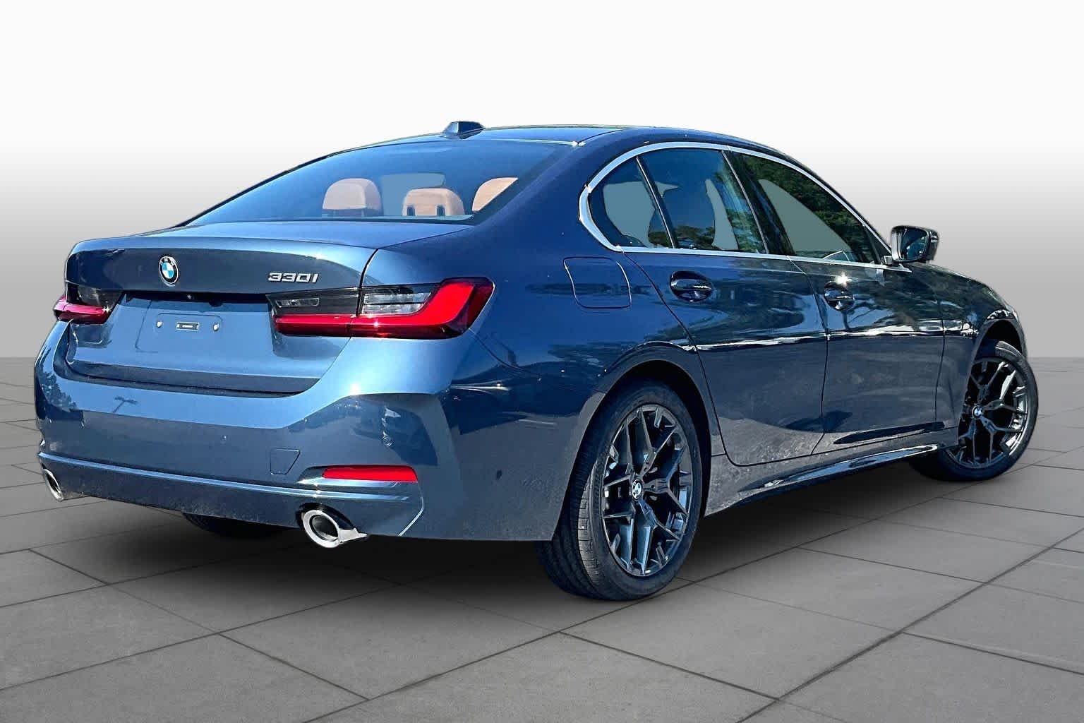 2025 BMW 3 Series 10