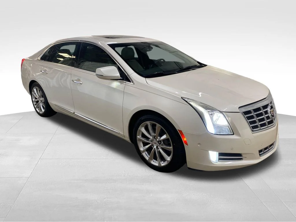 Used 2014 White Cadillac Luxury image 2