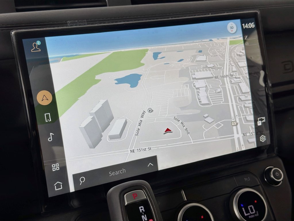 New 2026 Santorini Black Land Rover X-Dynamic SE image 13