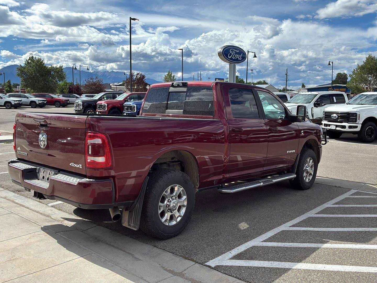 Used 2024  RAM Laramie image 3