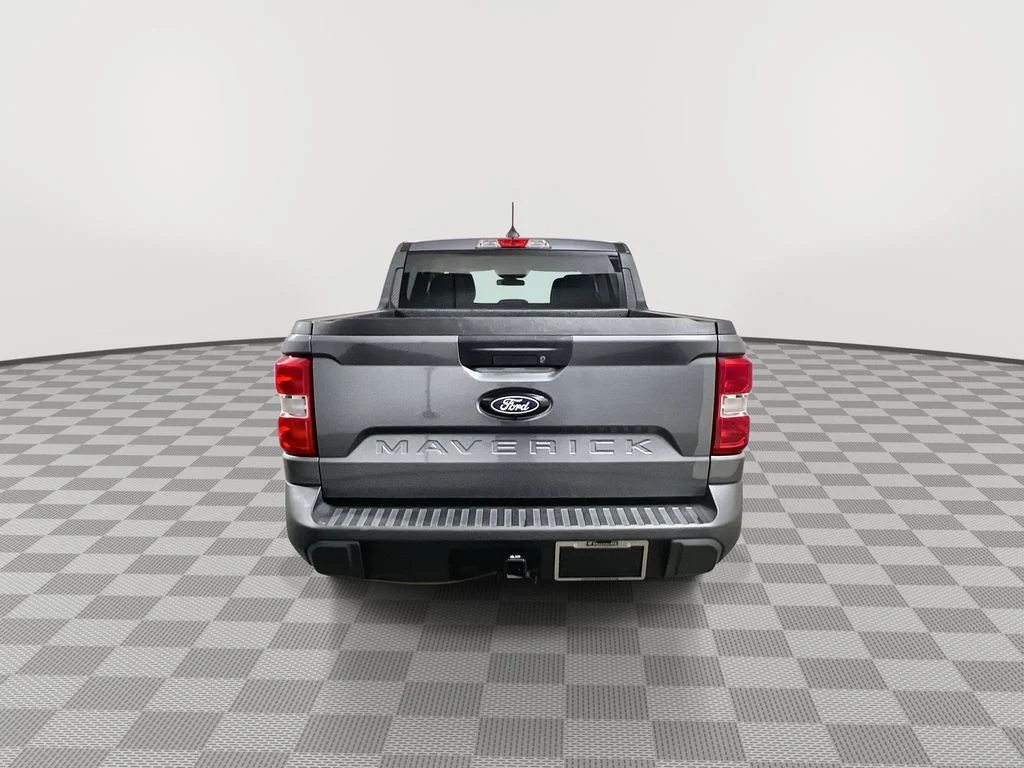 Used 2026 Gray Ford XLT image 7