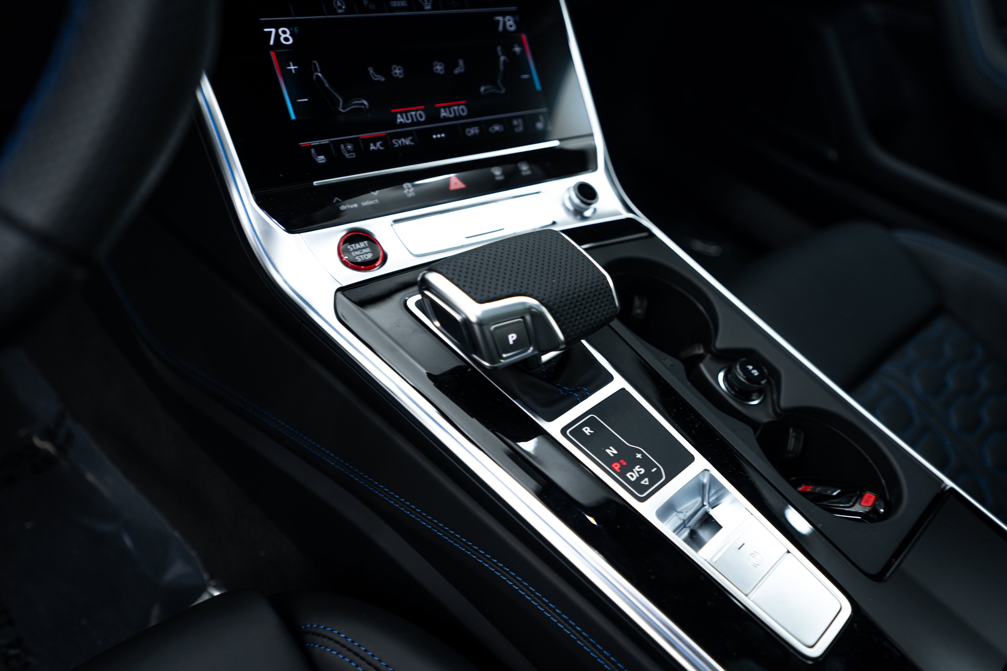 2025 Audi RS 6 Avant Base - Photo 10