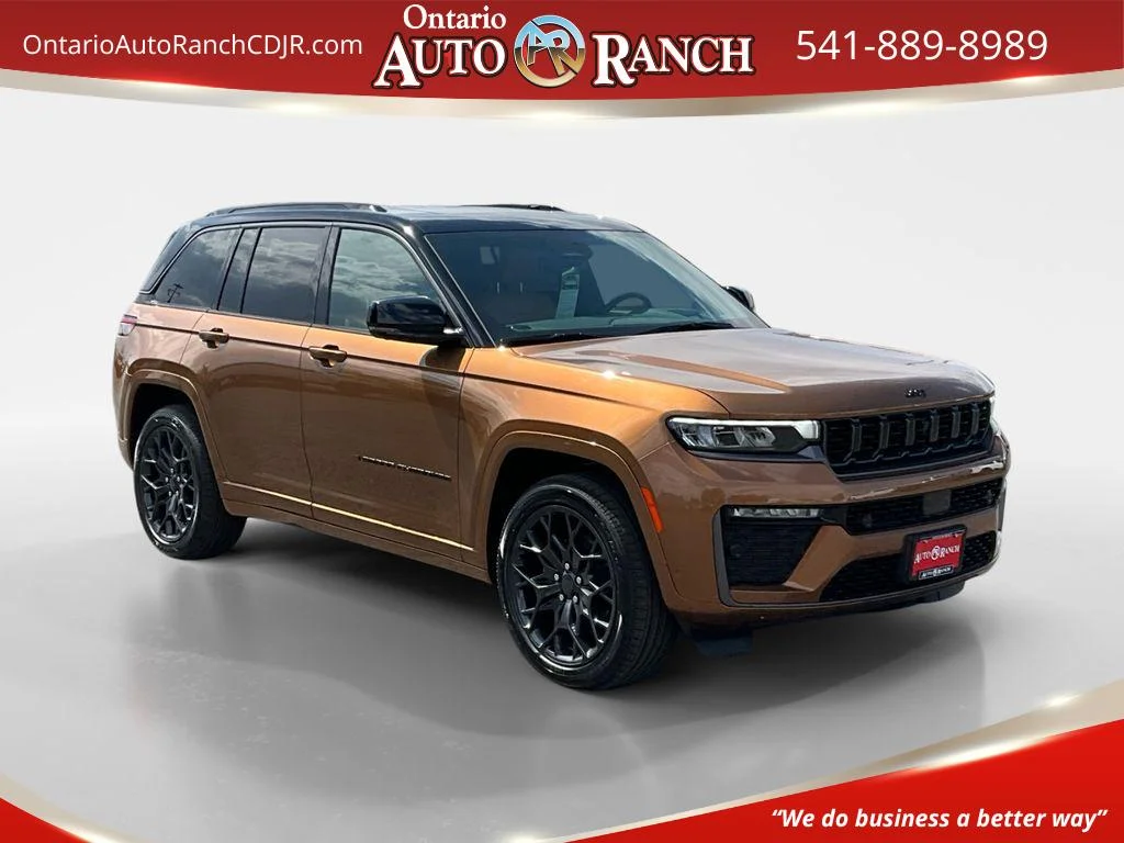 2026 Jeep Grand Cherokee Summit 4x4's photo