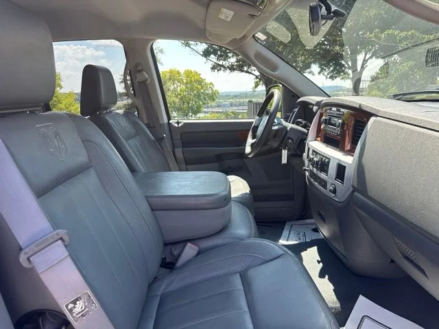 Used 2007 Gray Dodge Laramie image 10