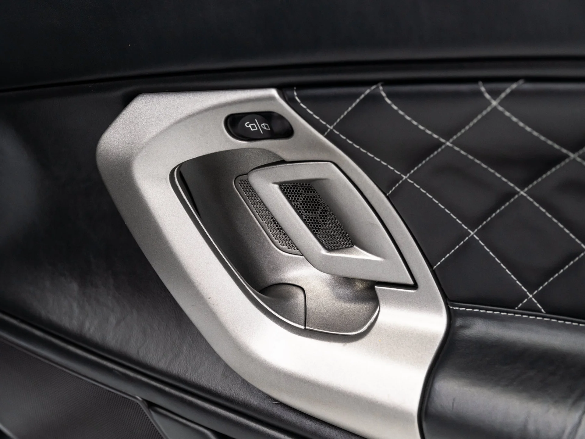 Used 2011 Grigio Thalasso Metallic Lamborghini LP560-4 image 73