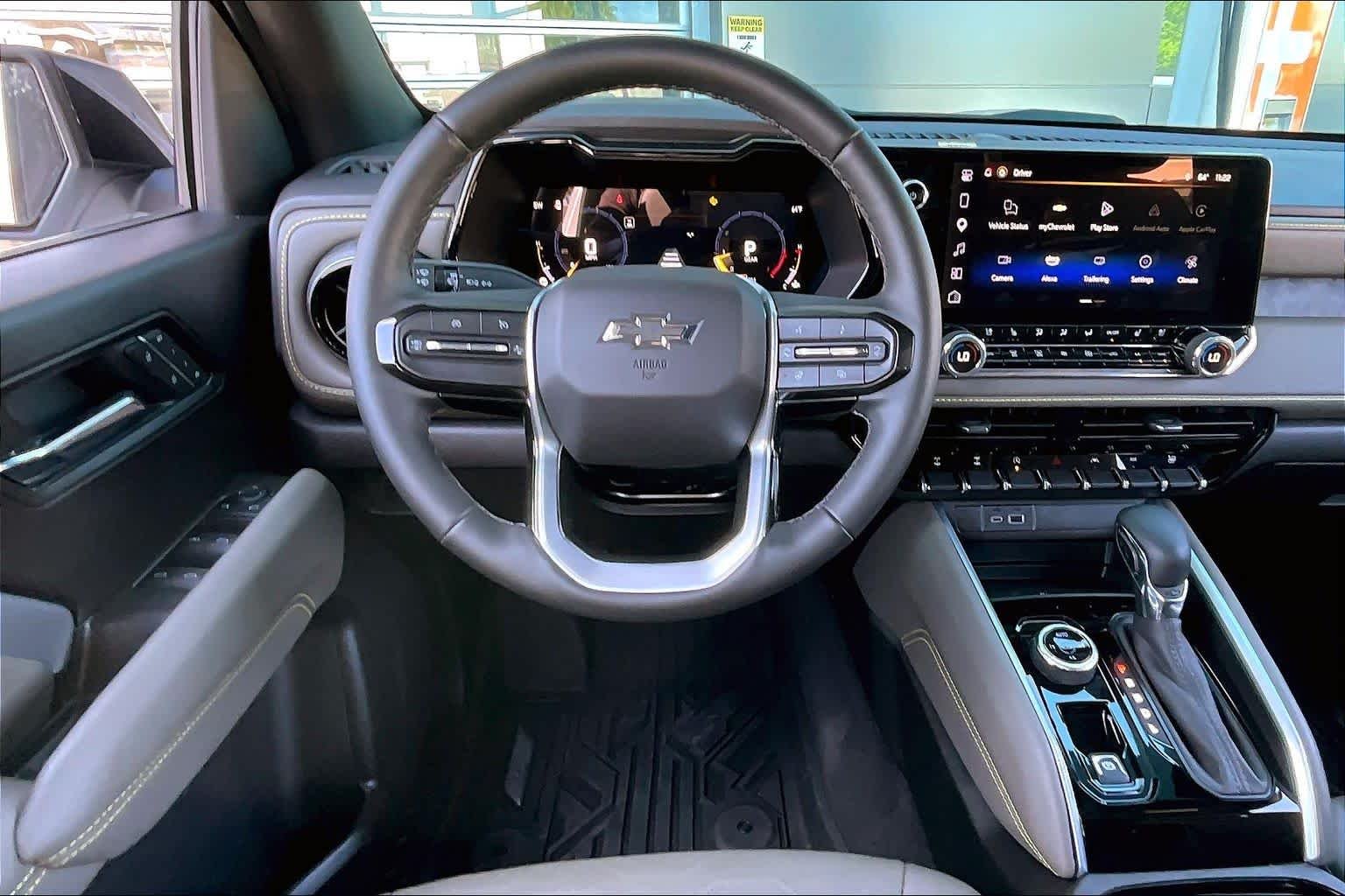 2025 Chevrolet Colorado ZR2 - Photo 6