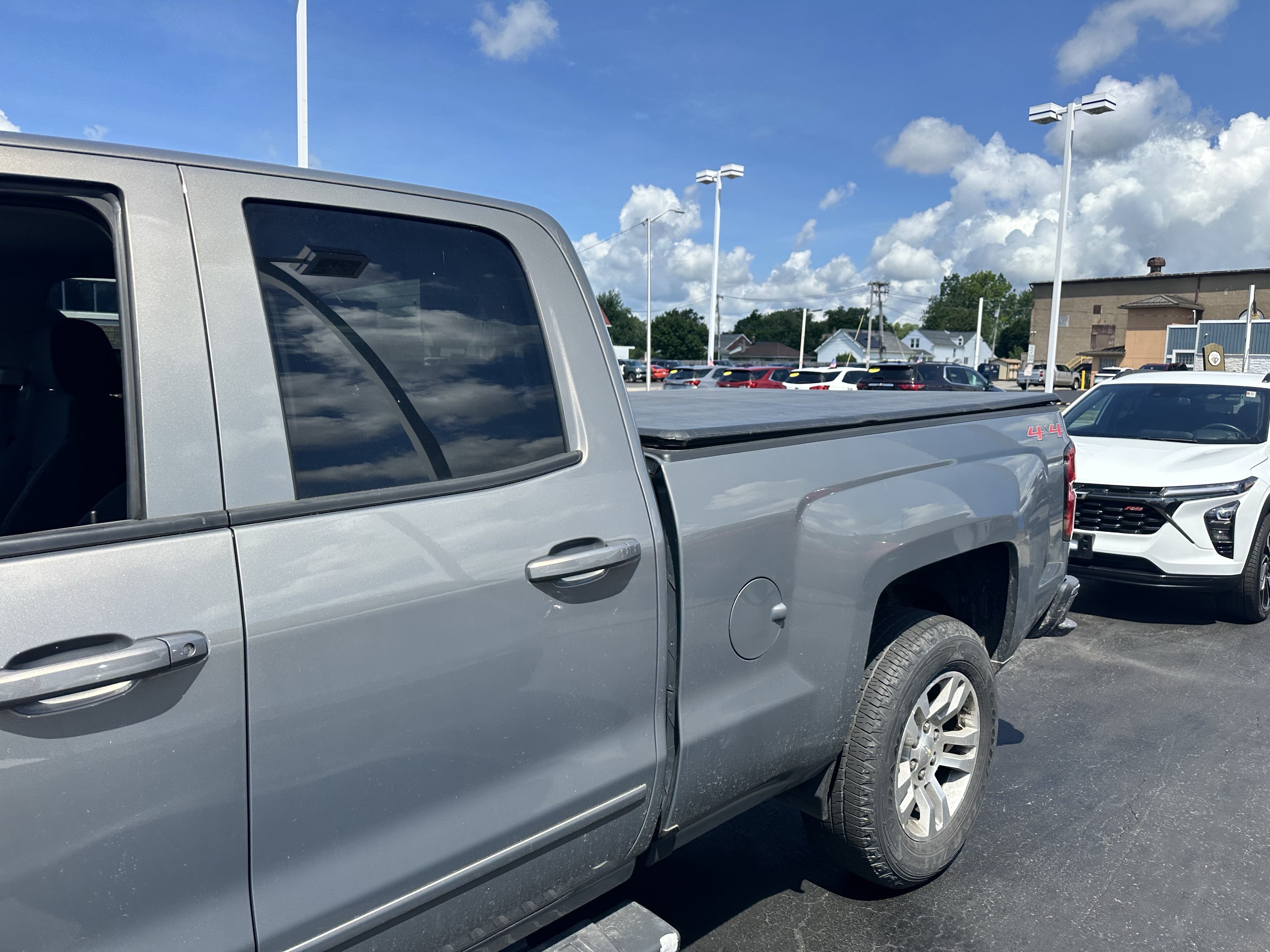 Used 2017 PEPPERDUST METALLIC Chevrolet LT image 5
