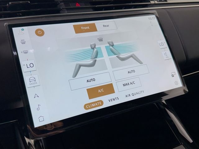New 2026 Fuji White Land Rover Dynamic SE image 18